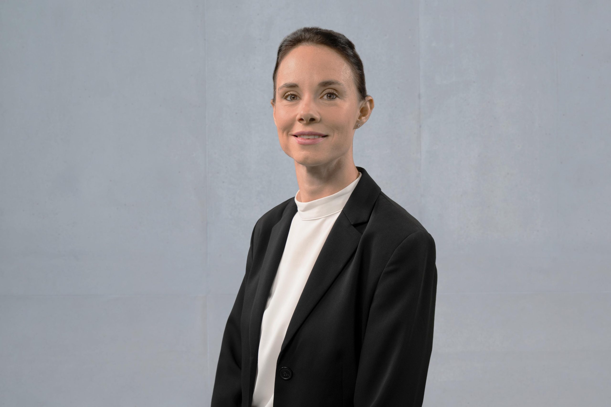 Corporate Alice Mcilveen